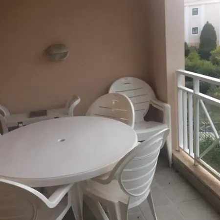 Apt With Pool And Terrace With Sea View