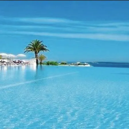 Apt With Pool And Terrace With Sea View Apartament